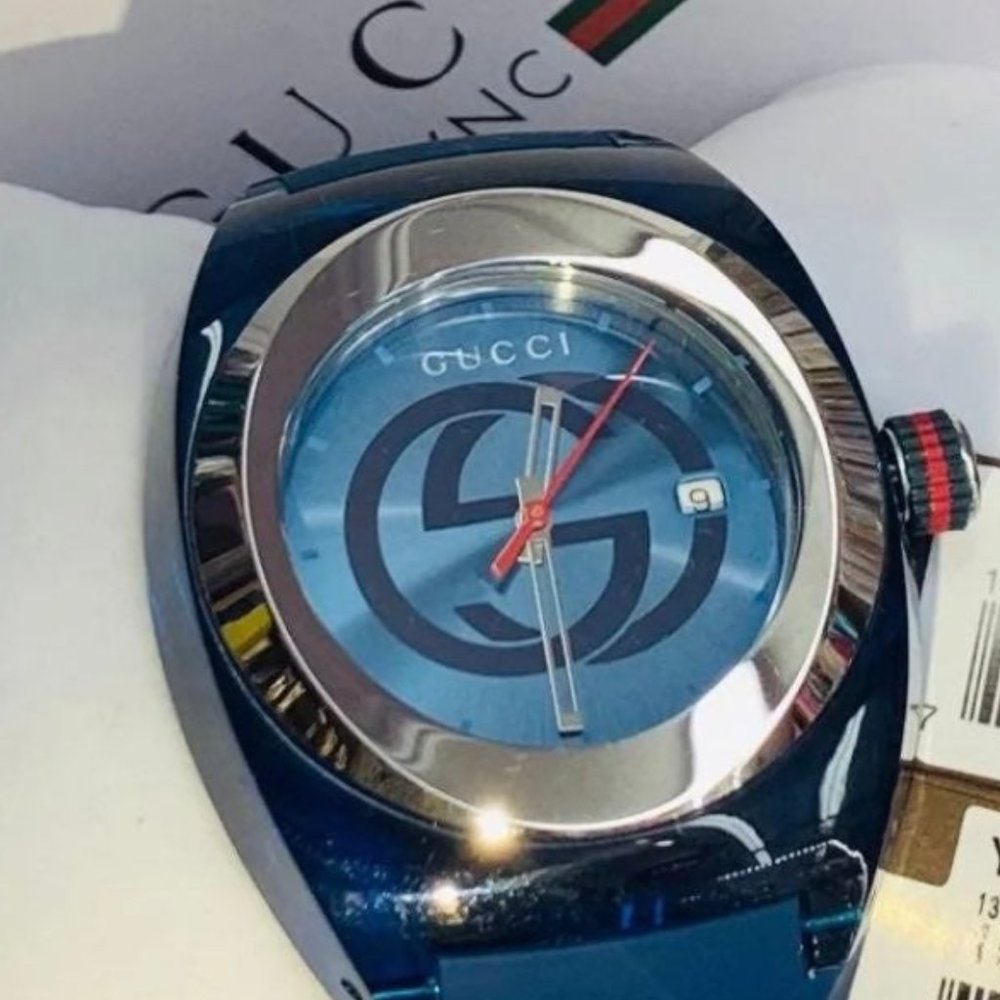 MENS GUCCI 46MM WATCH W/ BOX!